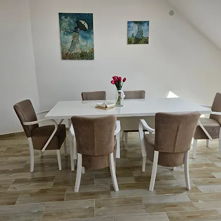 Apartman Sky Sremska Mitrovica Exterior photo