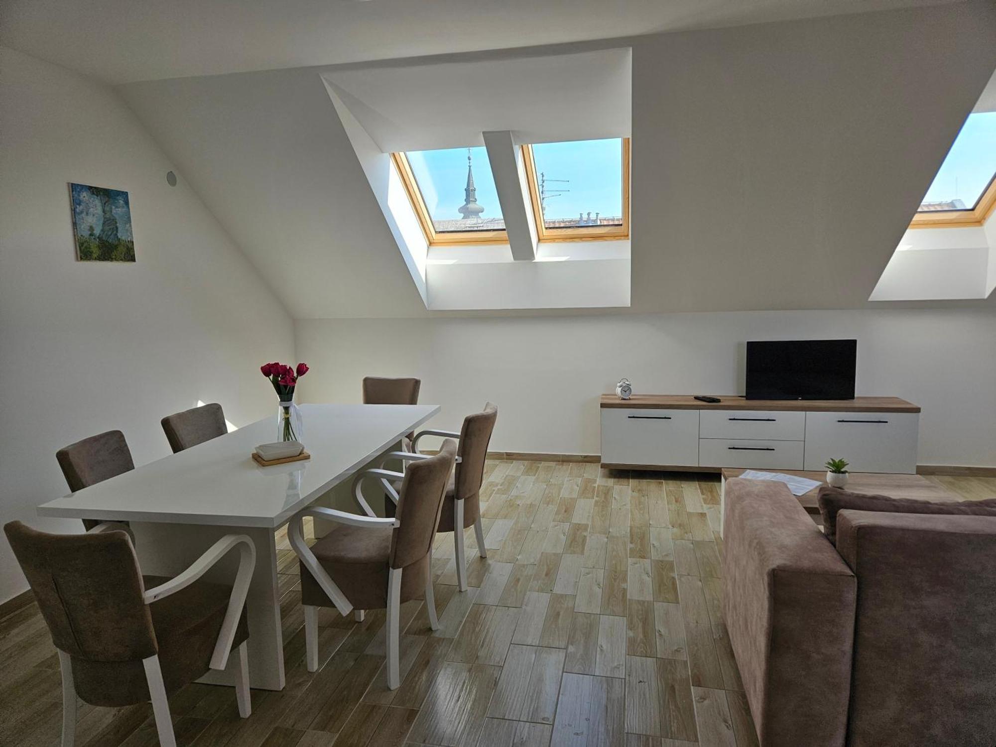 Sky Apartment *
